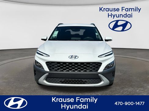 Used 2023 Hyundai Kona SEL FWD image 2