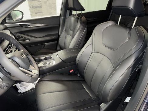 Certified 2026 INFINITI QX60 Luxe w/ Cargo Package AWD/4WD image 3