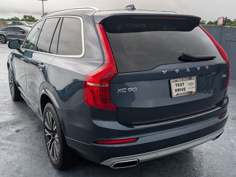Used 2020 Volvo XC90 T5 Momentum FWD image 3