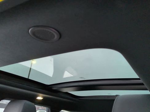 New 2026 Land Rover Range Rover Evoque S image 19