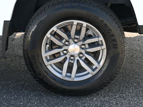 Certified 2024 Chevrolet Colorado LT w/ LT Convenience Package III image 32