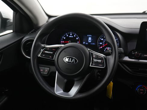 Used 2019 Kia Forte LXS FWD image 14