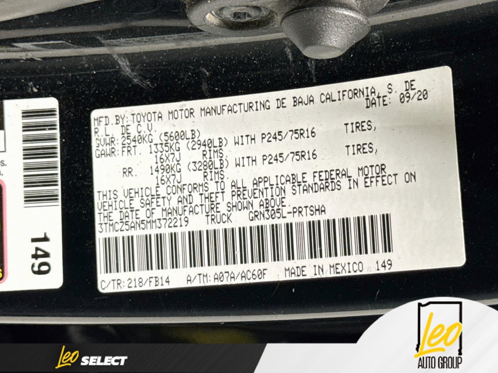 Used 2021 Toyota Tacoma SR AWD/4WD image 32