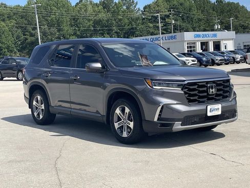 Used 2025 Honda Pilot EX-L image 5