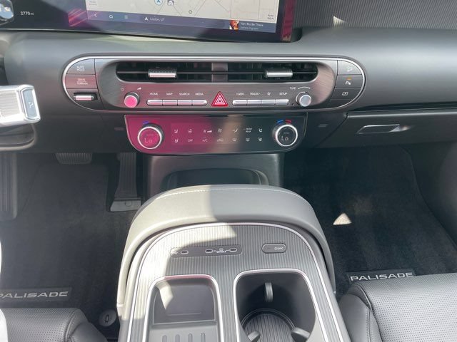 Used 2026 Hyundai Palisade Calligraphy AWD/4WD image 9