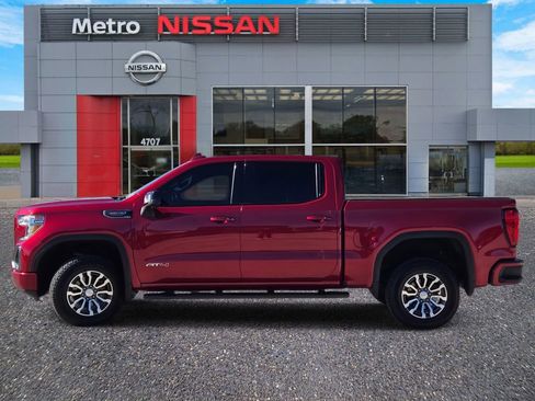 Used 2020 GMC Sierra 1500 AT4 w/ AT4 Premium Package image 3