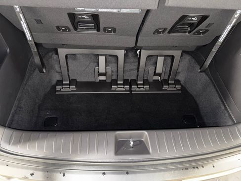 New 2026 Kia Carnival SX Prestige FWD image 31