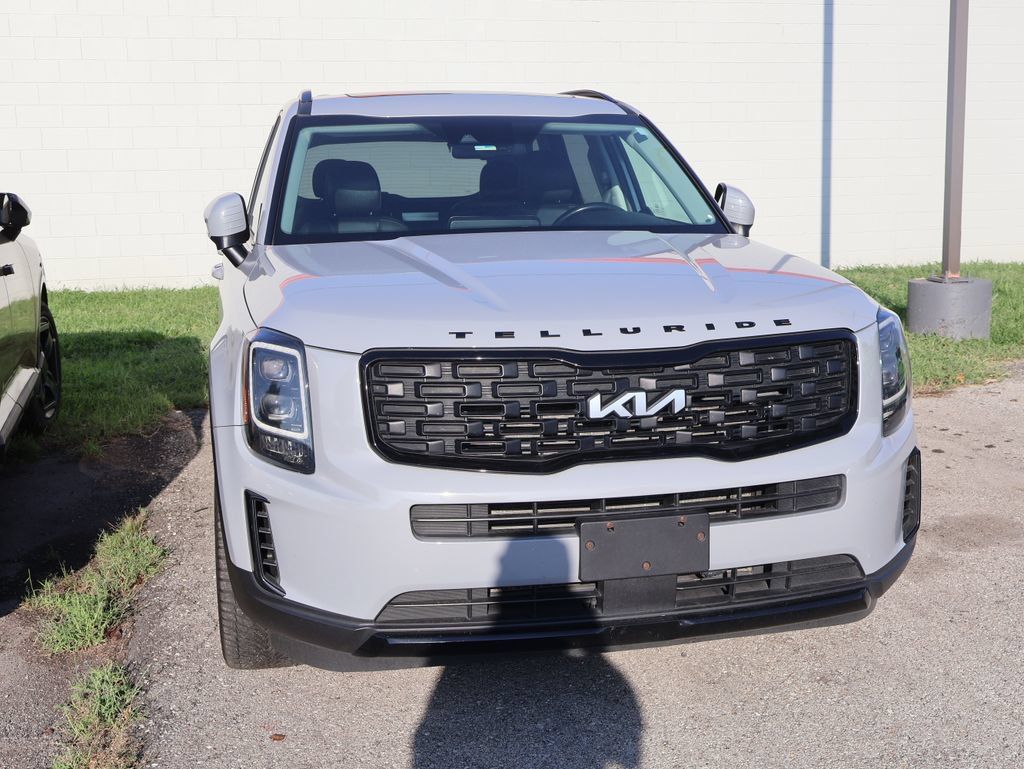Used 2022 Kia Telluride EX w/ EX Premium Package AWD/4WD image 3
