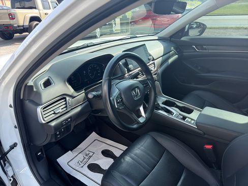 Used 2021 Honda Accord EX-L image 10
