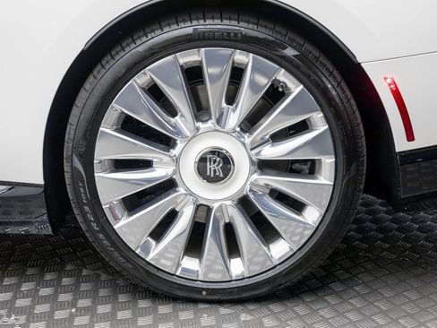 New 2026 Rolls-Royce Spectre image 33