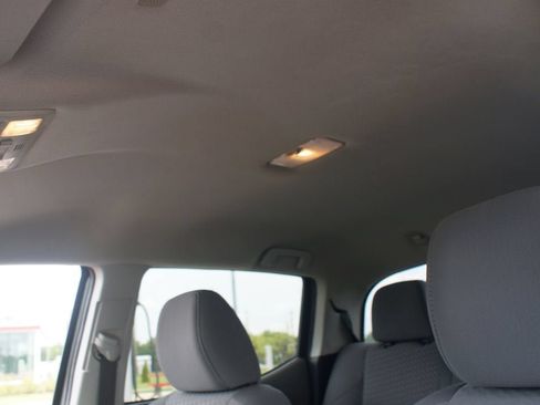 Used 2020 Toyota Tacoma SR5 RWD image 6
