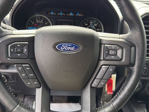 Used 2017 Ford F150 XLT w/ Equipment Group 302A Luxury RWD image 12