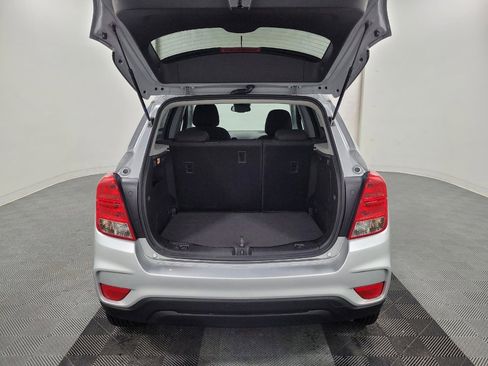 Used 2022 Chevrolet Trax LS w/ Tint and Cruise Package image 29