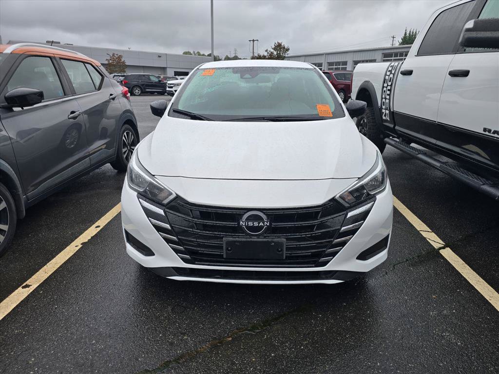 Used 2024 Nissan Versa S FWD image 8