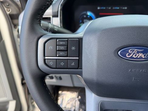 Used 2024 Ford F150 Lightning XLT AWD/4WD image 15