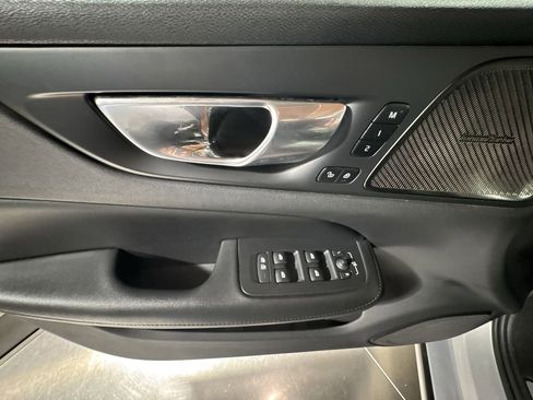 Used 2024 Volvo S60 B5 Plus image 20