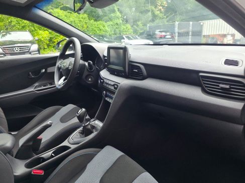 Used 2019 Hyundai Veloster 2.0 FWD image 7