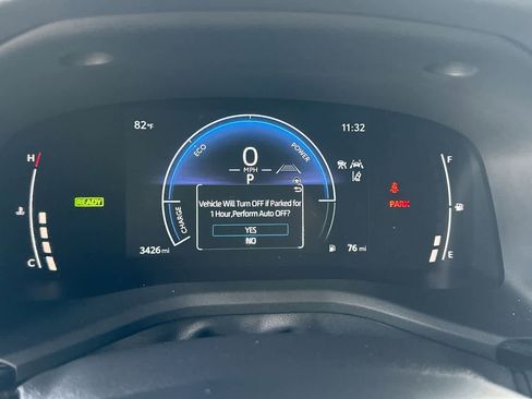 Used 2025 Toyota Camry SE FWD image 16