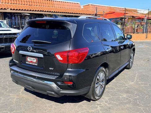 Used 2020 Nissan Pathfinder SV FWD image 6