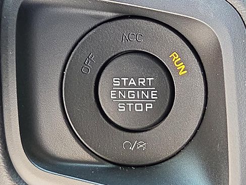 New 2025 Jeep Gladiator Mojave image 21