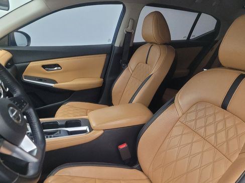 Used 2020 Nissan Sentra SV w/ SV Premium Package FWD image 17