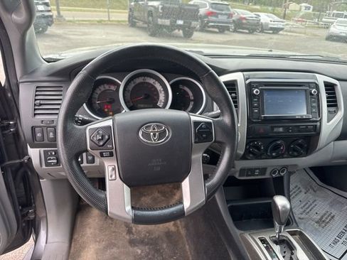 Used 2014 Toyota Tacoma 4x4 Access Cab V6 w/ TRD Off-Road Package image 13