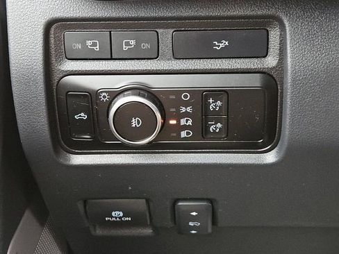 Used 2024 Ford F250 Lariat w/ FX4 Off-Road Package image 21