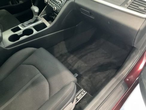 Used 2020 Kia Optima LX FWD image 25