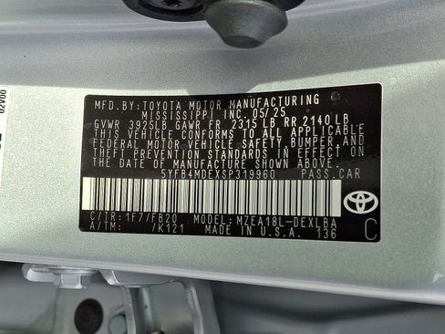 Used 2025 Toyota Corolla LE FWD image 26