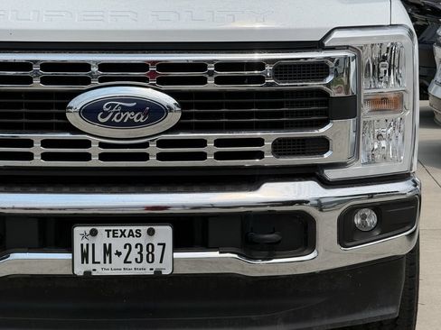 Used 2025 Ford F250 XLT w/ FX4 Off-Road Package AWD/4WD image 7