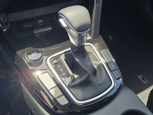 New 2026 Kia Seltos S FWD image 26