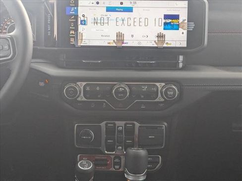 New 2026 Jeep Wrangler Unlimited Rubicon image 13