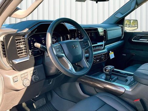 New 2026 Chevrolet Silverado 1500 LT Trail Boss w/ Safety Package image 3