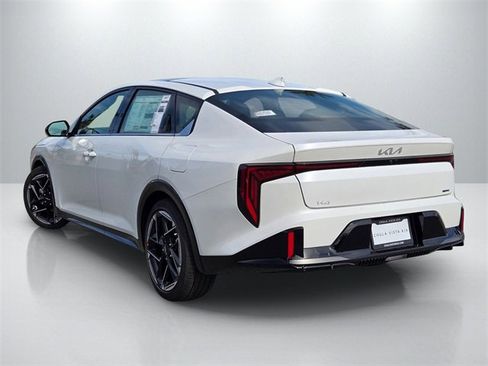 New 2025 Kia K4 GT-Line image 6