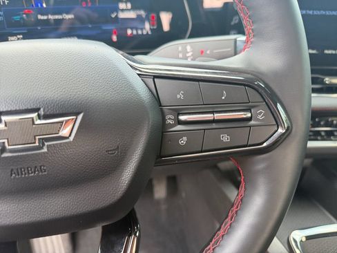 Certified 2025 Chevrolet Equinox RS w/ Safety and Technology Package AWD/4WD image 16