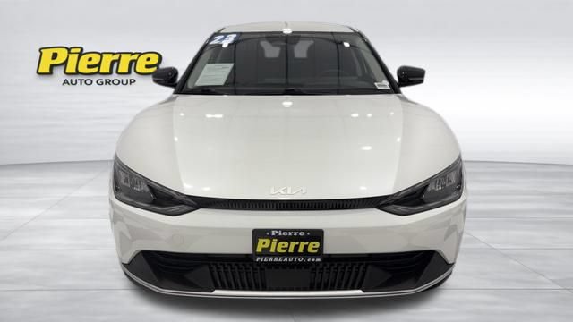 Used 2023 Kia EV6 Light RWD image 8