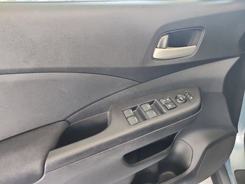 Used 2015 Honda CR-V LX image 16