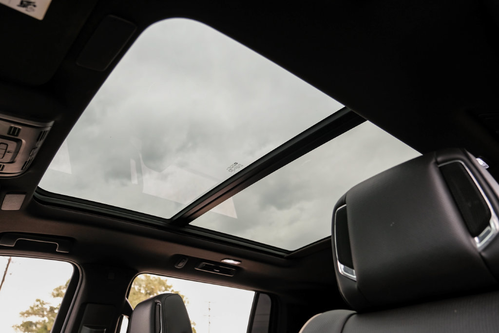 Used 2021 Cadillac Escalade ESV Premium Luxury RWD image 29