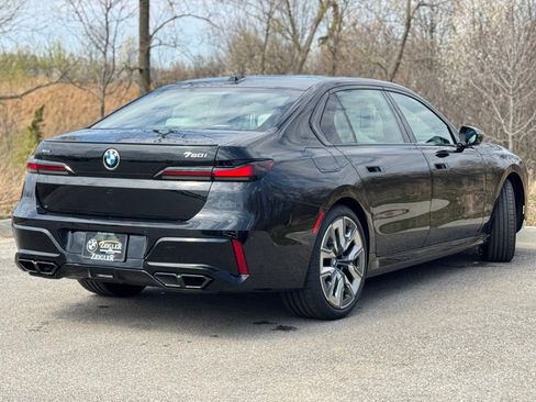 New 2026 BMW 760i xDrive w/ Executive Package AWD/4WD image 6