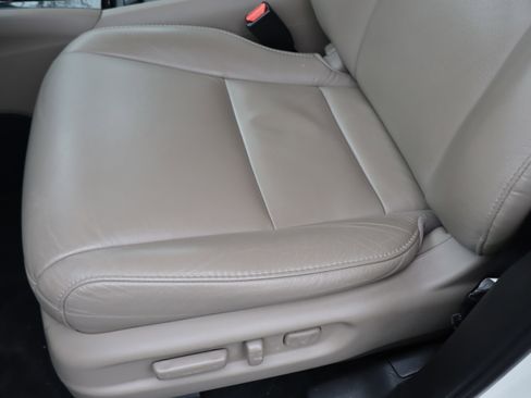 Used 2019 Honda Pilot Touring image 18