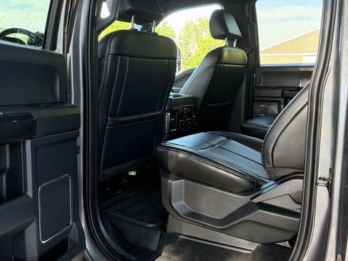 Used 2022 Ford F550 4x4 Crew Cab Super Duty image 20