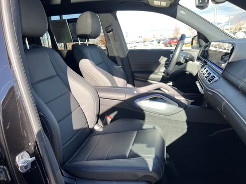 Certified 2025 Mercedes-Benz GLS 450 4MATIC image 28
