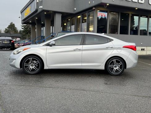 Used 2012 Hyundai Elantra GLS w/ Preferred Pkg 3 image 5