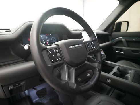 Used 2025 Land Rover Defender 110 S AWD/4WD image 8
