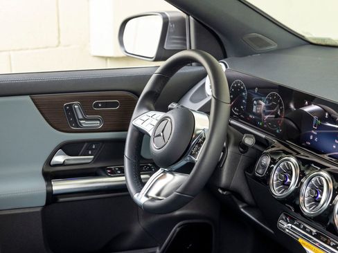 Used 2026 Mercedes-Benz GLA 250 image 30