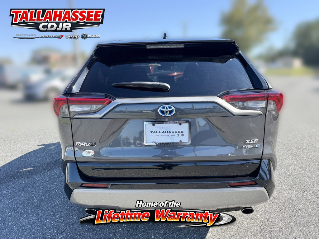 Used 2023 Toyota RAV4 XSE AWD/4WD image 4