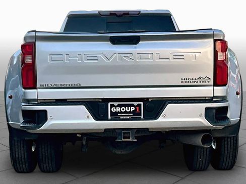 Used 2022 Chevrolet Silverado 3500 High Country w/ Technology Package AWD/4WD image 5