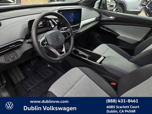Certified 2023 Volkswagen ID.4 Pro image 9