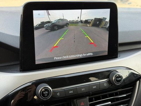 Used 2021 Ford Escape SE w/ Convenience Package image 17