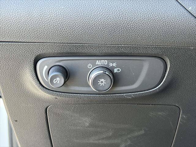 Used 2025 Buick Encore GX Avenir w/ Avenir Convenience Package AWD/4WD image 21